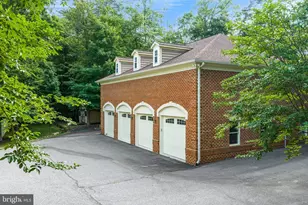 8261 Roseland Dr, Fairfax Station, VA 22039 - Photo 132