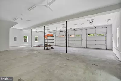 8261 Roseland Drive, Fairfax Station, VA 22039 - Photo 134