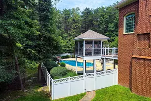 8261 Roseland Dr, Fairfax Station, VA 22039 - Photo 138