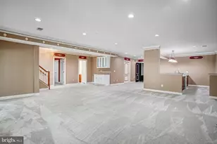 8261 Roseland Dr, Fairfax Station, VA 22039 - Photo 76