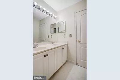 8261 Roseland Drive, Fairfax Station, VA 22039 - Photo 68