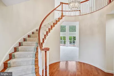 8261 Roseland Drive, Fairfax Station, VA 22039 - Photo 8