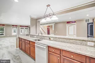 8261 Roseland Dr, Fairfax Station, VA 22039 - Photo 78