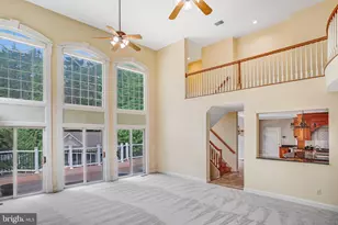8261 Roseland Dr, Fairfax Station, VA 22039 - Photo 40
