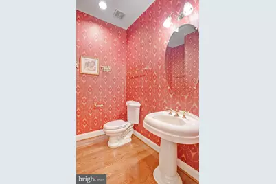 8261 Roseland Drive, Fairfax Station, VA 22039 - Photo 36