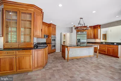 8261 Roseland Drive, Fairfax Station, VA 22039 - Photo 30
