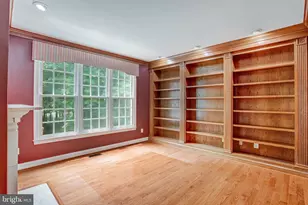 8261 Roseland Dr, Fairfax Station, VA 22039 - Photo 20