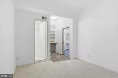 7594 Woodstown Drive, Springfield, VA 22153 - Photo 20