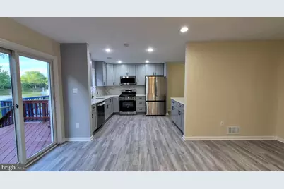 7106 Snug Harbor Court, Alexandria, VA 22315 - Photo 8