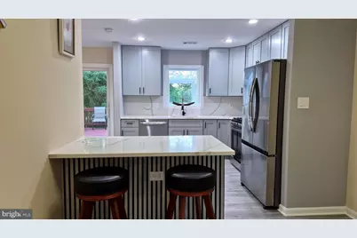 7106 Snug Harbor Court, Alexandria, VA 22315 - Photo 10