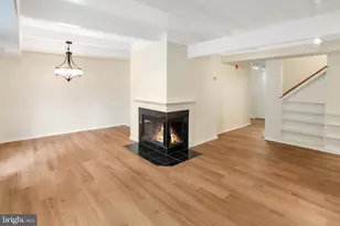 11172 Glade Dr, Reston, VA 20191 - Photo 14