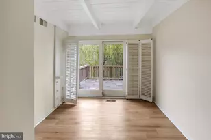 11172 Glade Dr, Reston, VA 20191 - Photo 28