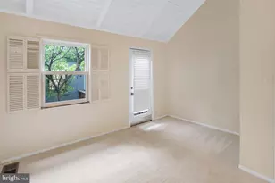 11172 Glade Dr, Reston, VA 20191 - Photo 30
