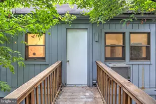 11172 Glade Dr, Reston, VA 20191 - Photo 36