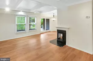 11172 Glade Dr, Reston, VA 20191 - Photo 10
