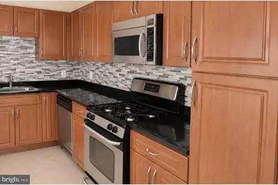 12921 Centre Circle #301, Herndon, VA 20171 - Photo 10
