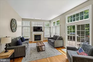 6413 Caleb Ct, Alexandria, VA 22315 - Photo 2