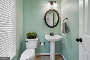 6413 Caleb Ct, Alexandria, VA 22315 - Photo 18