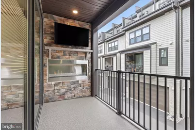 213 Market Square NW #19, Vienna, VA 22180 - Photo 26