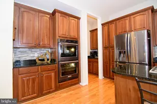 2460 Cypress Green Ln, Herndon, VA 20171 - Photo 20