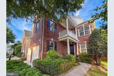 2460 Cypress Green Lane, Herndon, VA 20171 - Photo 2