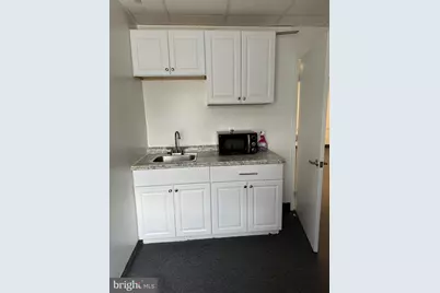 5136 Leesburg Pike #7, Alexandria, VA 22302 - Photo 4