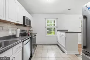 8260 Getty Ct, Springfield, VA 22153 - Photo 14