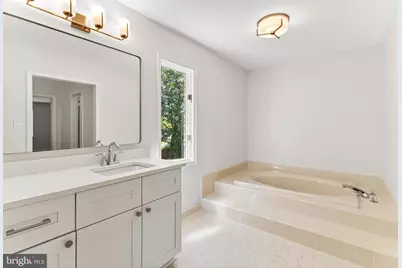 6294 Dunaway Court, McLean, VA 22101 - Photo 36