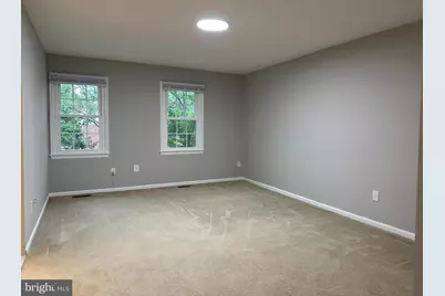 10152 Village Knolls Court, Oakton, VA 22124 - Photo 16