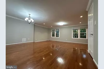 10152 Village Knolls Court, Oakton, VA 22124 - Photo 8
