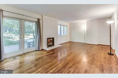 7220 Vistas Lane, McLean, VA 22101 - Photo 4