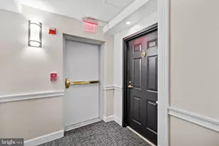 1855 Stratford Park Pl, Reston, VA 20190 - Photo 4