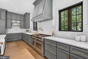 6405 Olmi Landrith Dr, Alexandria, VA 22307 - Photo 12