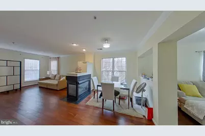 8866 Ashgrove House Lane #201, Vienna, VA 22182 - Photo 4