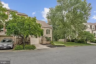 3011 Oakton Meadows Ct, Oakton, VA 22124 - Photo 4