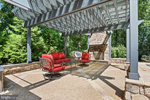 11366 Seneca Knoll Dr, Great Falls, VA 22066 - Photo 66