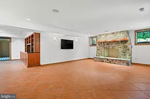 11366 Seneca Knoll Dr, Great Falls, VA 22066 - Photo 52