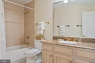 11366 Seneca Knoll Dr, Great Falls, VA 22066 - Photo 44