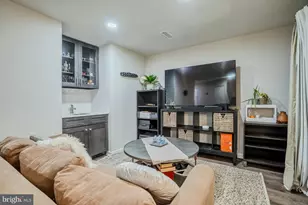 5908 Roberts Common Ct, Burke, VA 22015 - Photo 26