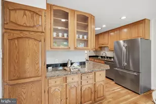 5600 Farmwood Ct, Alexandria, VA 22315 - Photo 6