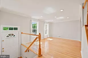 2004 Gallows Tree Ln, Vienna, VA 22182 - Photo 8