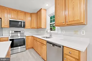 2004 Gallows Tree Ln, Vienna, VA 22182 - Photo 18