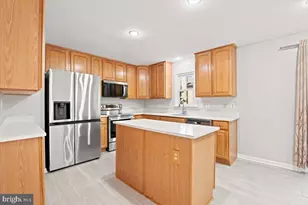 2004 Gallows Tree Ln, Vienna, VA 22182 - Photo 22