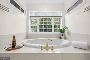 9903 Burke Station Ct, Fairfax, VA 22032 - Photo 40