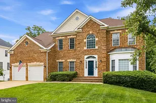 9903 Burke Station Ct, Fairfax, VA 22032 - Photo 4
