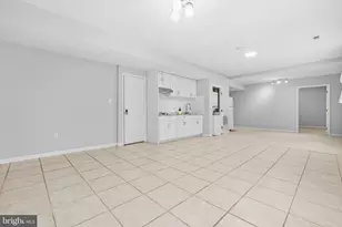 9903 Burke Station Ct, Fairfax, VA 22032 - Photo 44