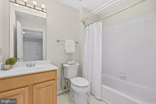 9903 Burke Station Ct, Fairfax, VA 22032 - Photo 32
