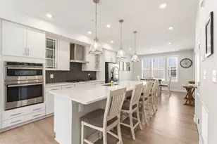 2841 Hokie Ln, Alexandria, VA 22306 - Photo 12