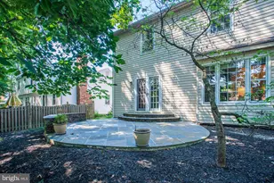 9012 Penn Manor Ct, Springfield, VA 22153 - Photo 34