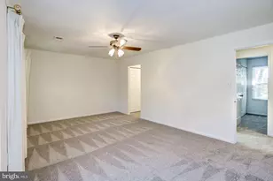 9012 Penn Manor Ct, Springfield, VA 22153 - Photo 22